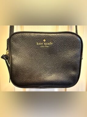 kate spade Black Pebbled Leather Messenger Crossbody with Gold Logo